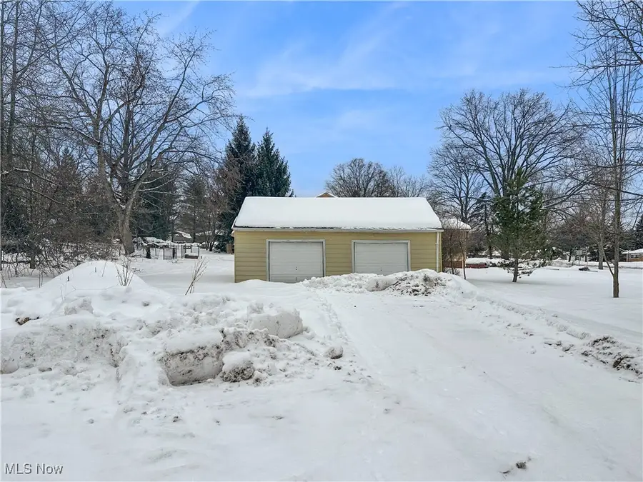 1915 E Wallings Road, Broadview Heights, OH 44147 - #3