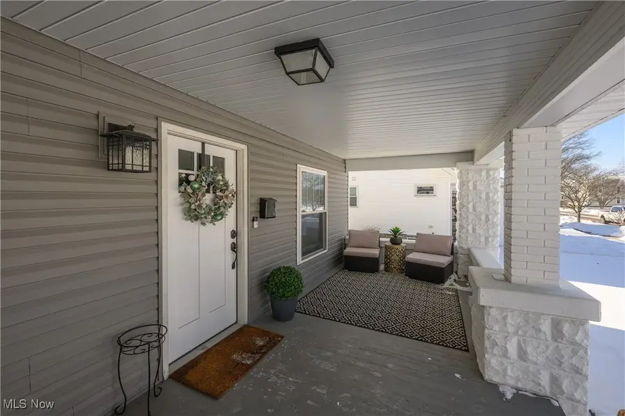 212 E 11th Street, Dover, OH 44622 - #2