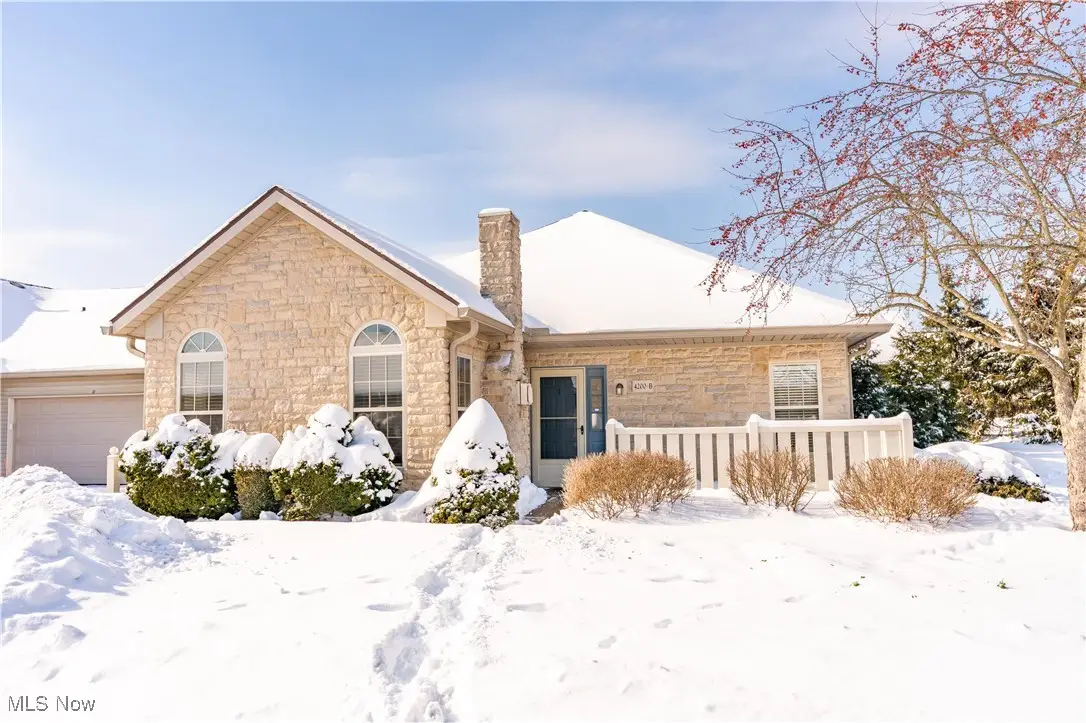 4200 NW Tannybrooke Nw Lane #B, Canton, OH 44718 - Image #1