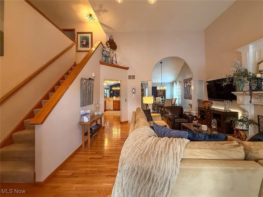 910 Devonwood Drive, Wadsworth, OH 44281 - #2