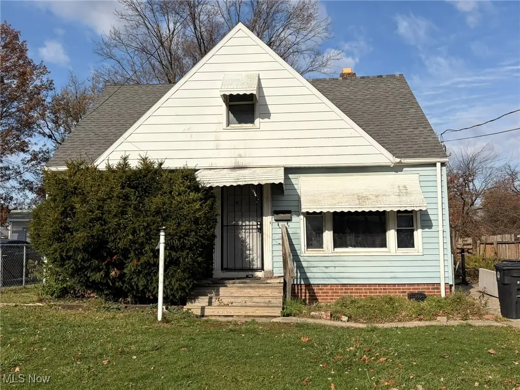 16705 Deforest Avenue, Cleveland, OH 44128 - Image #1