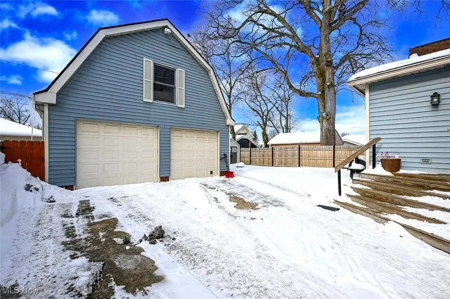 1810 Carter Avenue, Akron, OH 44301 - #2