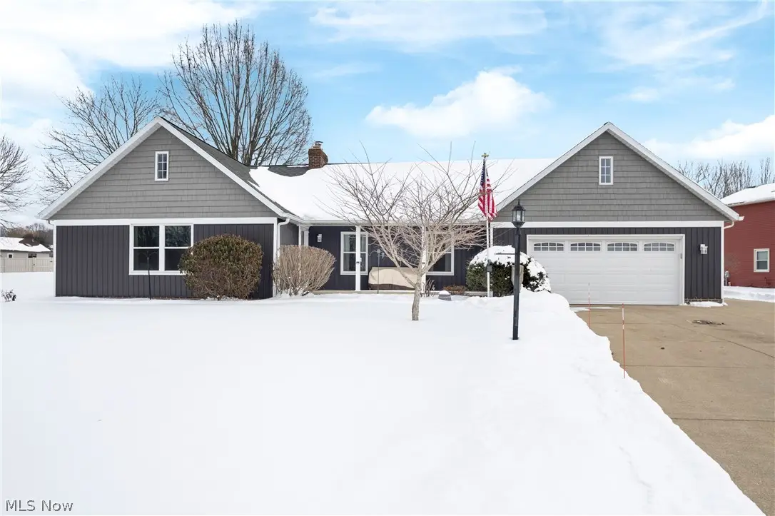 5107 Fox Ridge Dr., Green, OH 44720 - #1