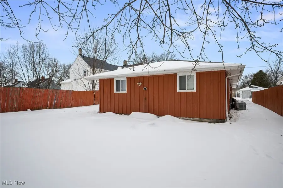 1227 W 19th Street, Lorain, OH 44052 - #3