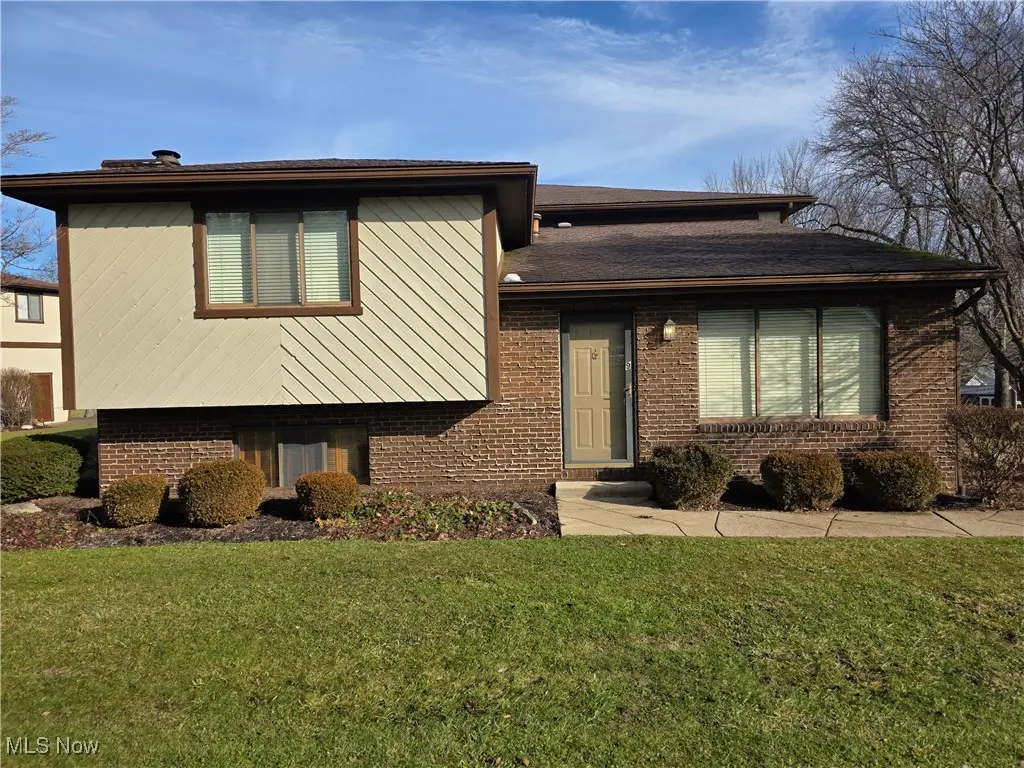 7304 Oakwood Drive #9, Brookfield, OH 44403 - #1