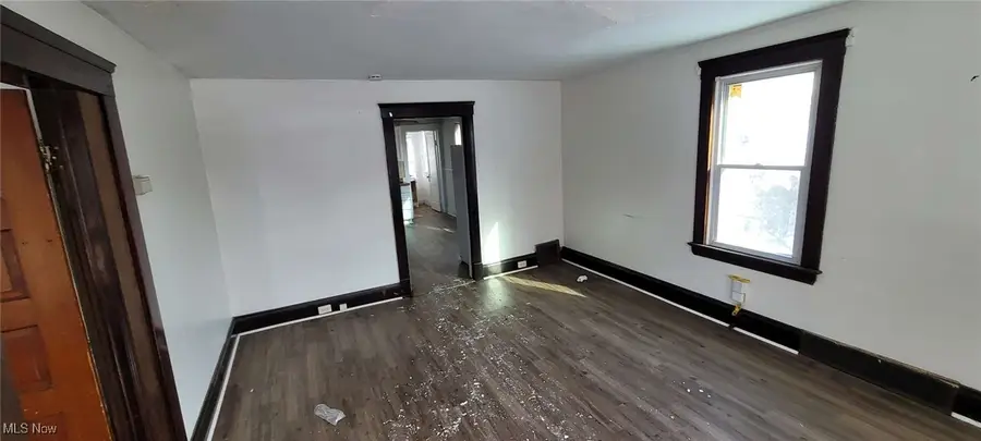 11704 Matherson Avenue, Cleveland, OH 44135 - Image #2