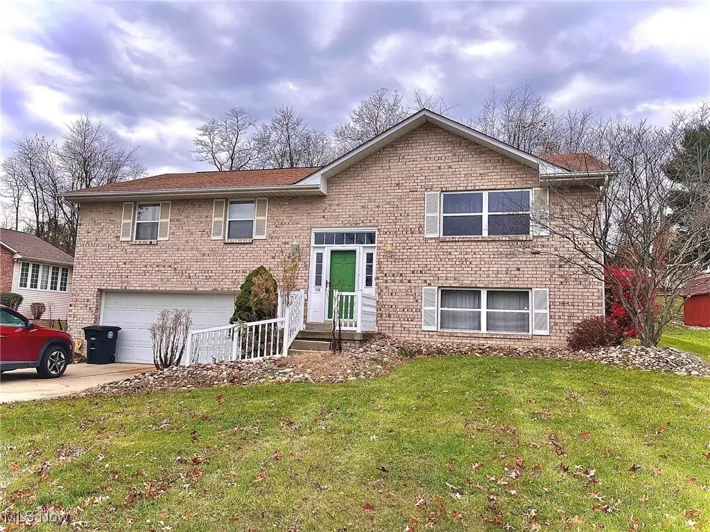 512 Pine Valley Drive, Steubenville, OH 43952 - Image #1