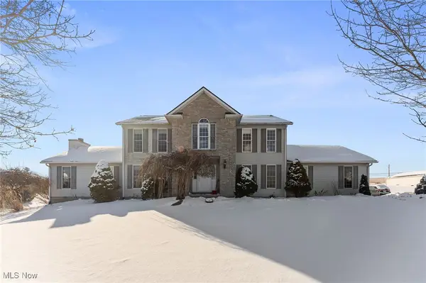 14716 Lawmont Street, North Lawrence, OH 44666