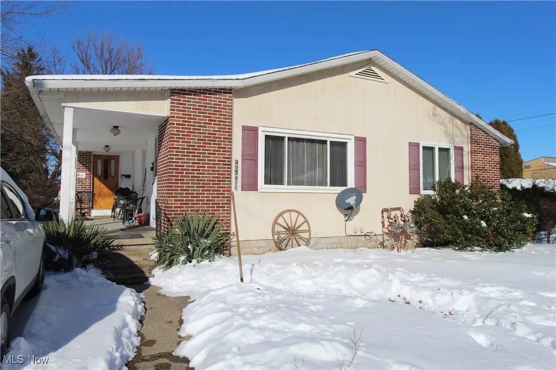 409-411 W Church Street, Orrville, OH 44667 - #1