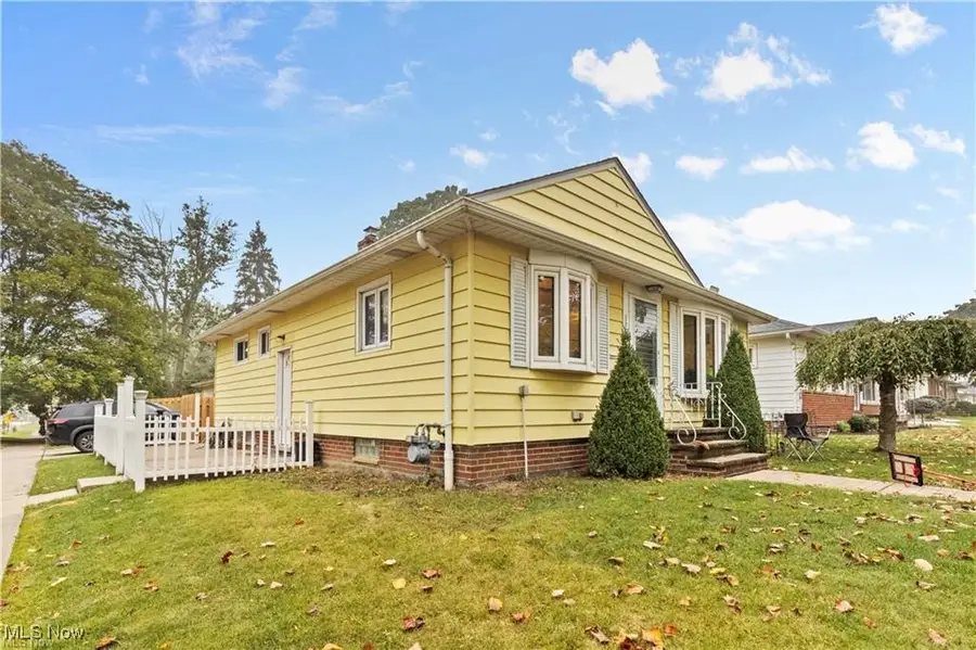 11770 Barrington Boulevard, Parma Heights, OH 44130 - #3