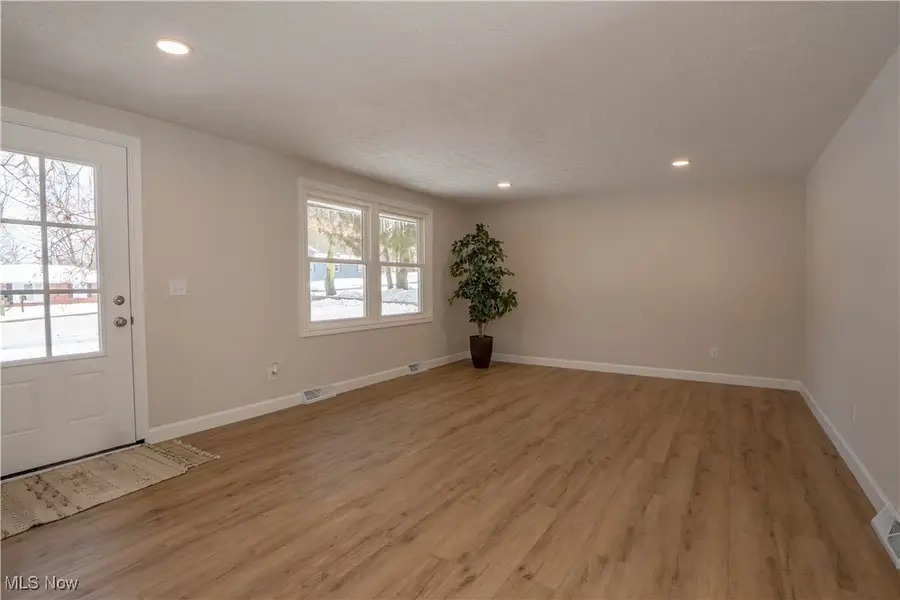 6557 Ivyhill Nw Drive, Canal Fulton, OH 44614 - #3