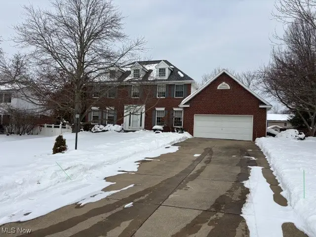 1613 Hastings Nw Circle, Uniontown, OH 44685 - #3
