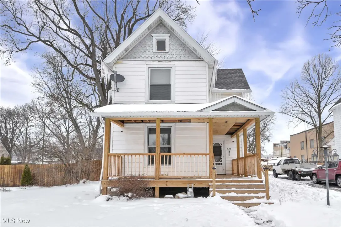 525 2nd Street, Elyria, OH 44035 - #1