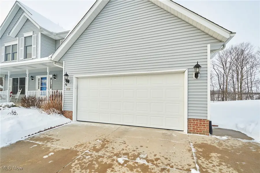 820 Lawrence Drive, Wadsworth, OH 44281 - #3