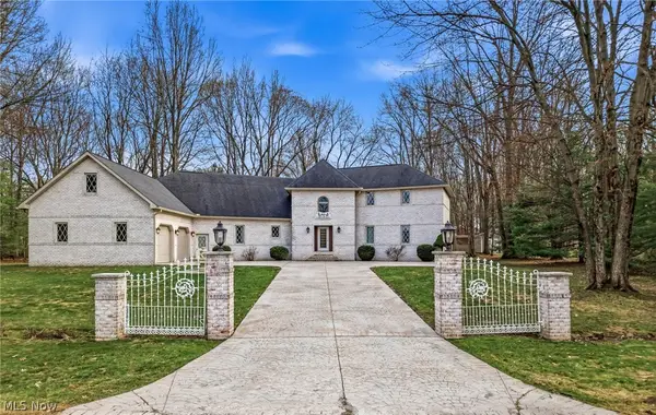 1887 Pearce Circle, Salem, OH 44460