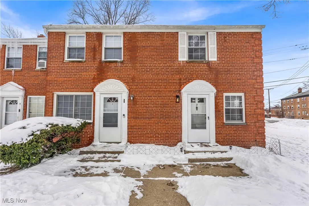 422 Clearview Drive, Euclid, OH 44123 - Image #1