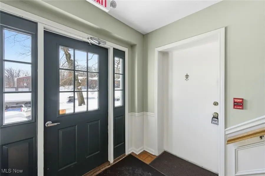 6930 Carriage Hill Drive #101, Brecksville, OH 44141 - #2