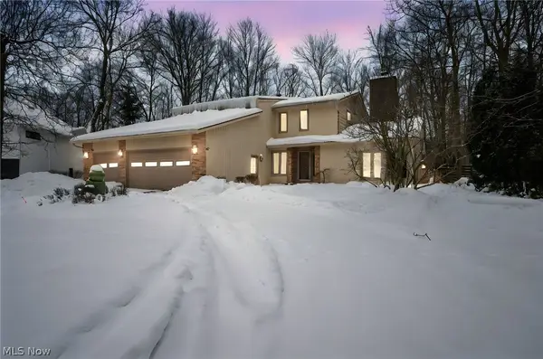 3889 Beechmont Oval, Orange, OH 44122