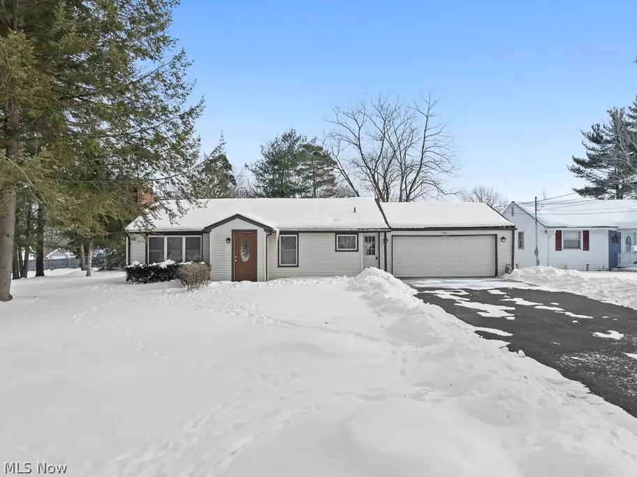 888 Fairfield School Road, Columbiana, OH 44408 - #1