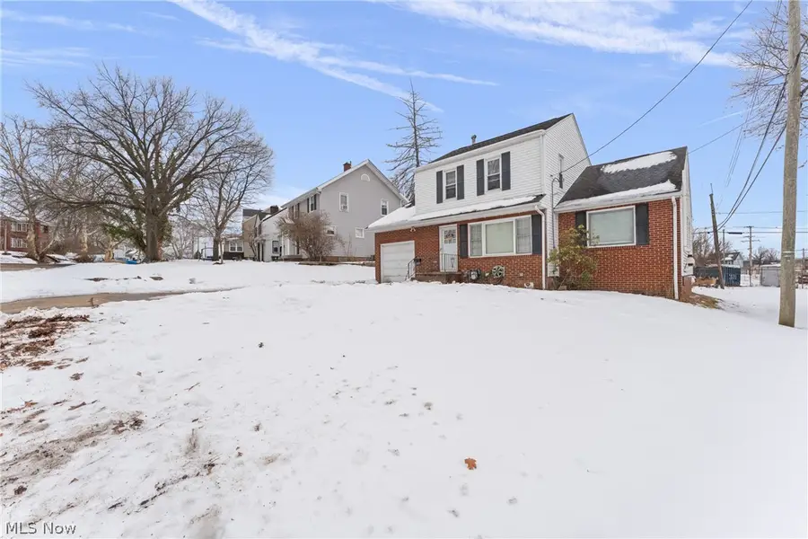 1428 9th Nw Street, Canton, OH 44703 - #3