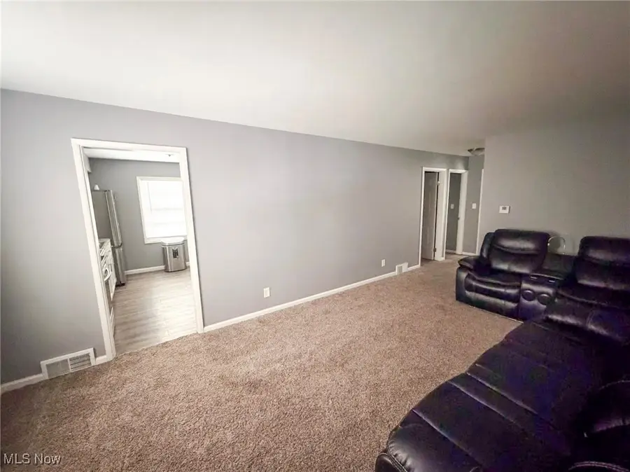 1915 Highlawn Avenue, Youngstown, OH 44509 - #2