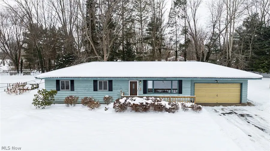 943 N Lake Street, Madison, OH 44057 - #2