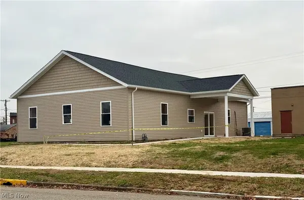 118 E Russell Avenue, West Lafayette, OH 43845