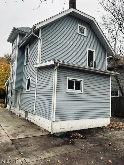 154 E Archwood Avenue, Akron, OH 44301 - #3