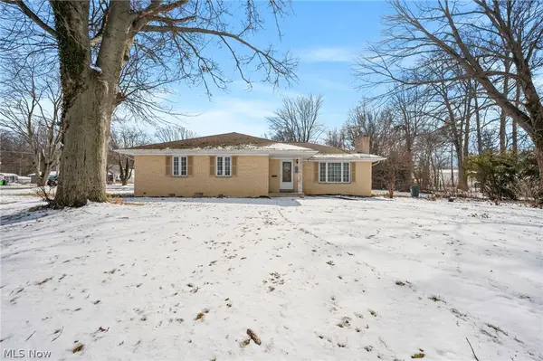 32249 Lake Road, Avon Lake, OH 44012