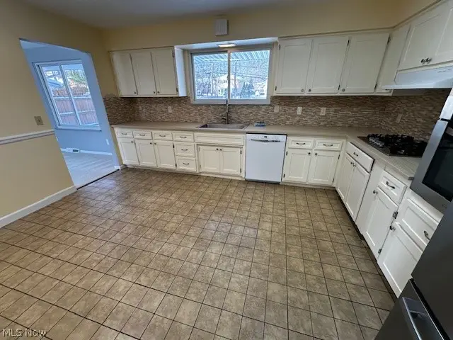 7674 Daytona Drive, Parma, OH 44134 - #3