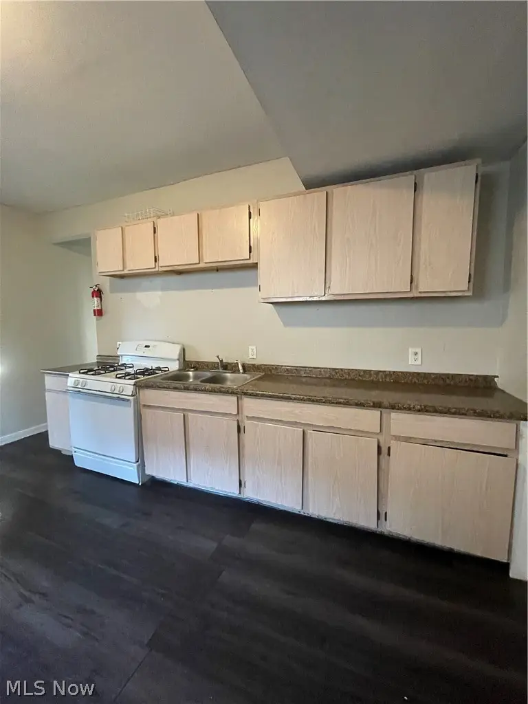 2001 Willowdale Avenue, Cleveland, OH 44109 - #2