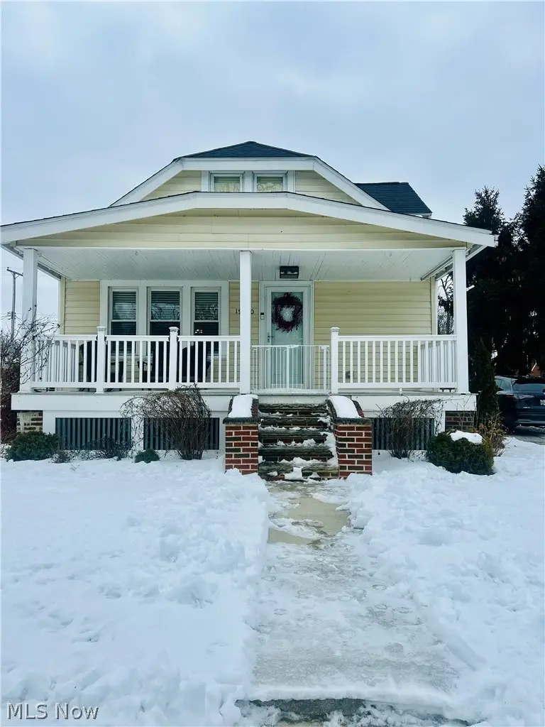 19380 Newton Avenue, Euclid, OH 44119 - #1