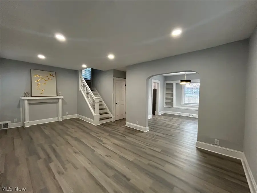 1442 E 133rd Street, East Cleveland, OH 44112 - #3