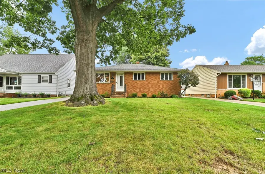 7329 Craigmere Drive, Middleburg Heights, OH 44130 - #3