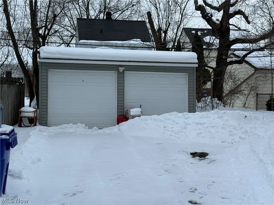 2316 Scholl Road, University Heights, OH 44118 - #3