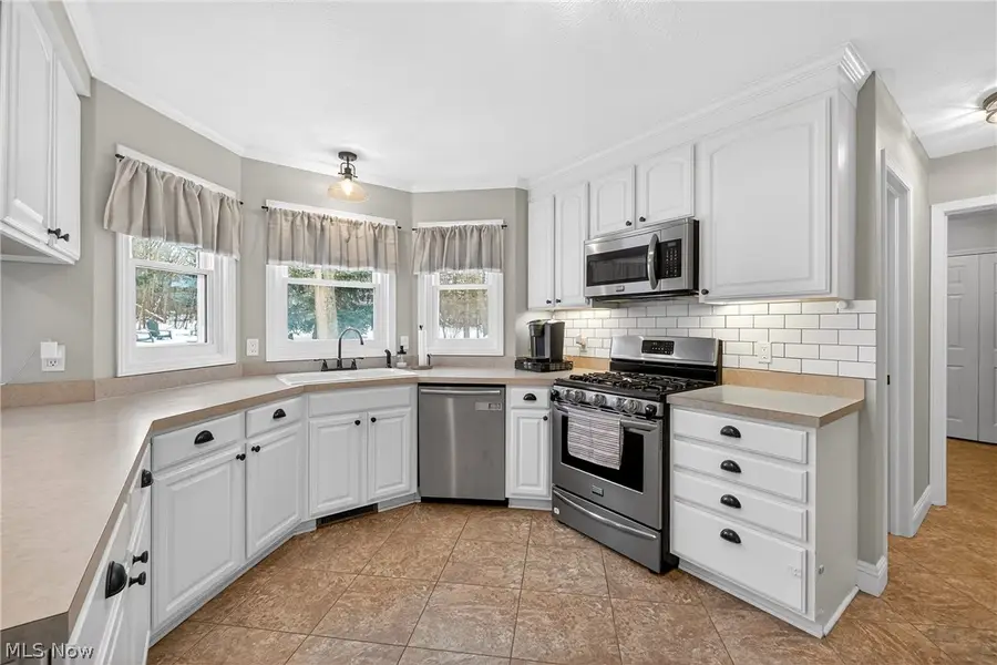 125 Glenshire Lane, Medina, OH 44256 - #3