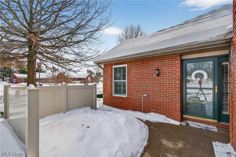 161 Beau Chemin Avenue, Louisville, OH 44641 - #3