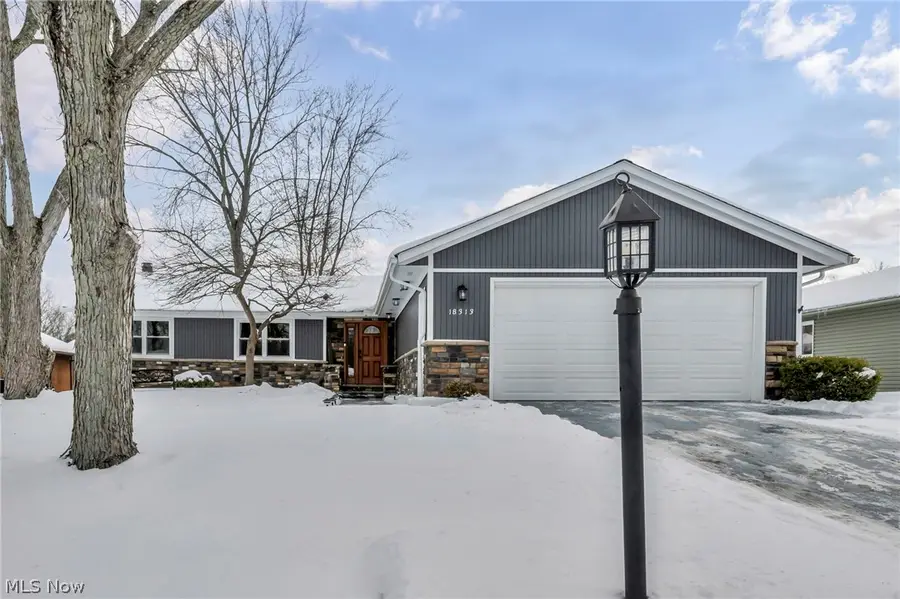 18313 Potomac Drive, Strongsville, OH 44136 - #2