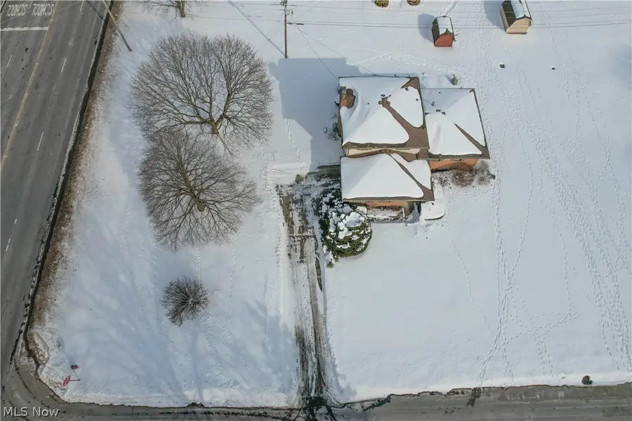 3985 36th Nw Street, Canton, OH 44718 - #2