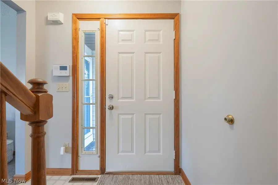 5727 Gateway Lane #1203, Brook Park, OH 44142 - #3