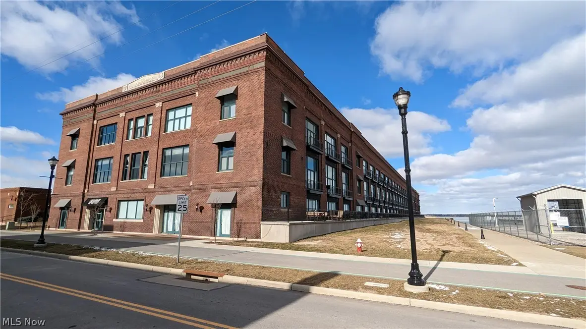 401 W Shoreline Drive #96, Sandusky, OH 44870 - Image #1