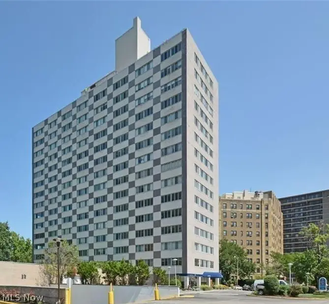 12520 Edgewater Drive #809, Lakewood, OH 44107 - #1