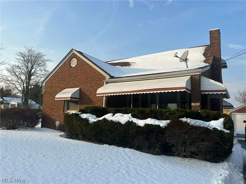 2328 Connecticut Avenue, Youngstown, OH 44509 - #1