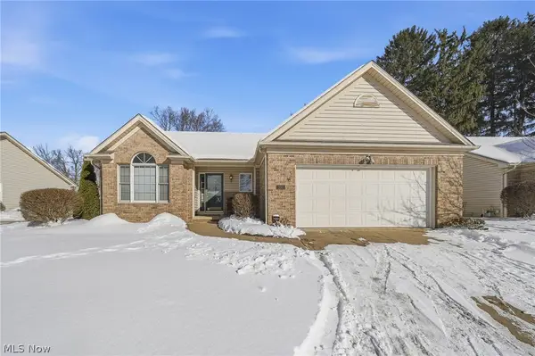 300 Fredricksburg Ne Court, North Canton, OH 44720