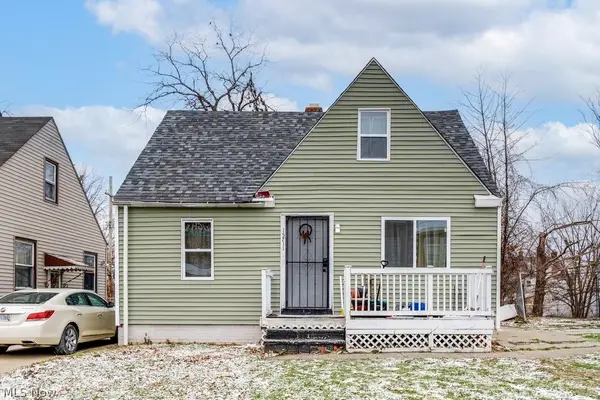 15711 Lotus Drive, Cleveland, OH 44128