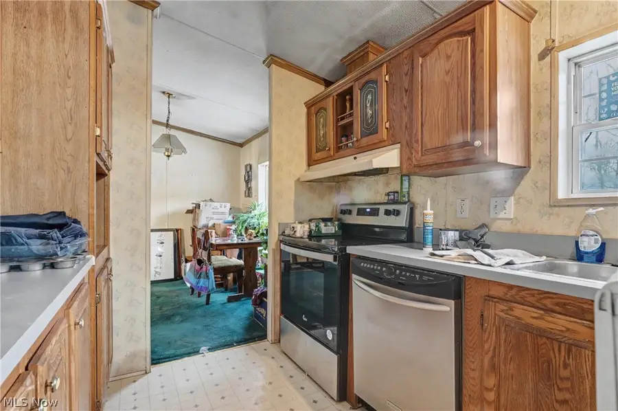 9672 Whippoorwill Road, Diamond, OH 44412 - #2