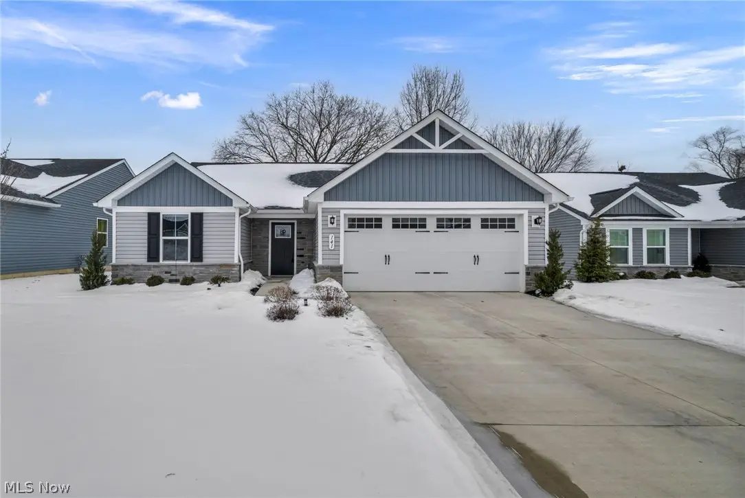 141 W Spring Drive, Elyria, OH 44035 - #1