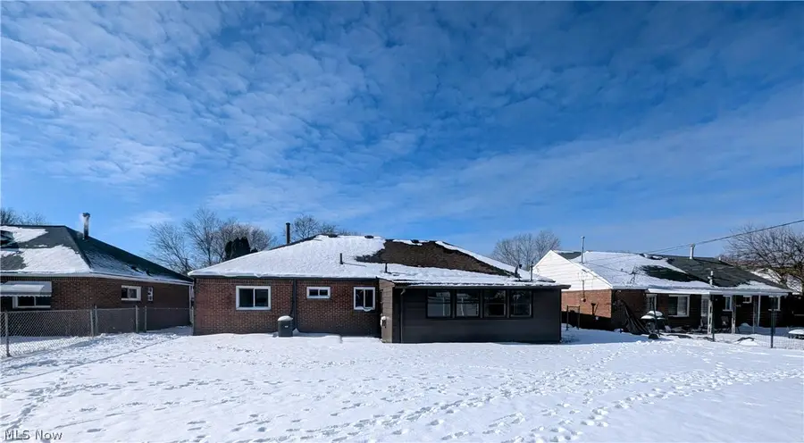 597 Hemlock Drive, Euclid, OH 44132 - #2