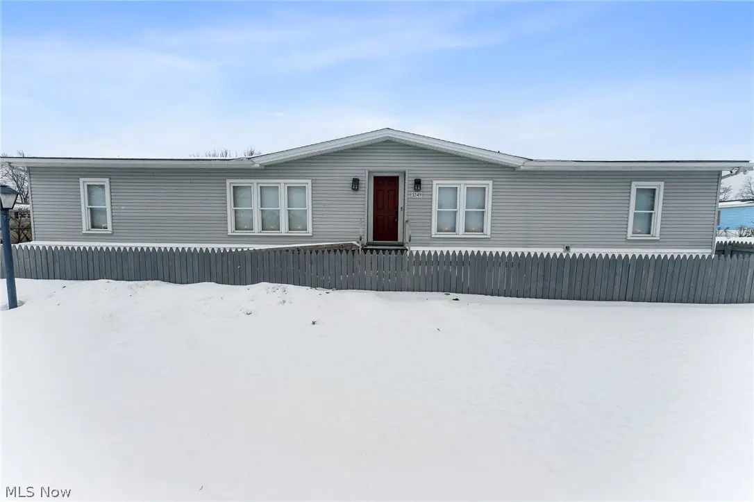 3249 Dove, Warren, OH 44481 - #1