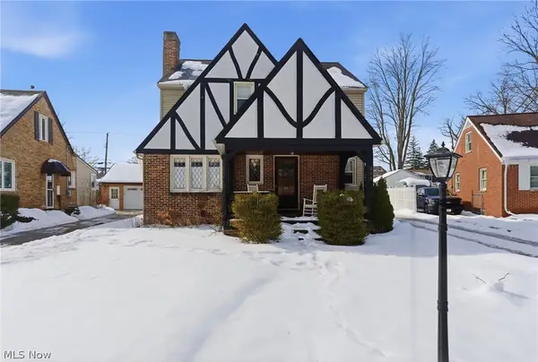 211 W Bridge Street, Berea, OH 44017